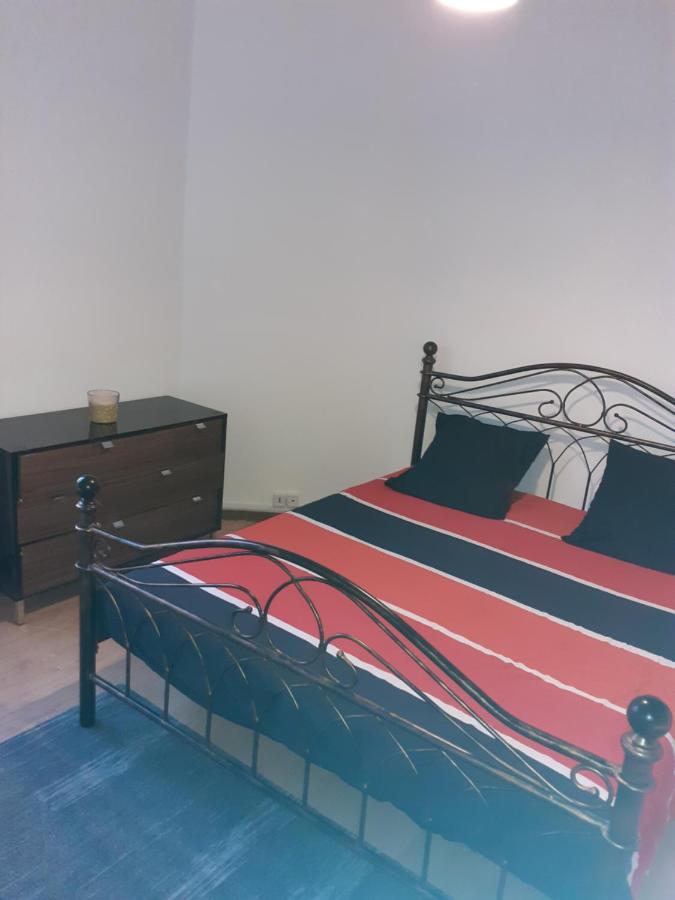 Appartement Tout Confort Камбре Экстерьер фото